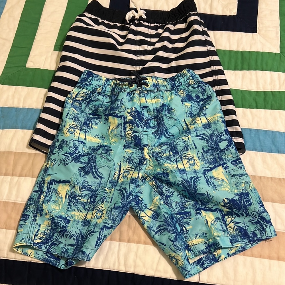 🔥🔥JOE FRESH bundle of two swim trunks